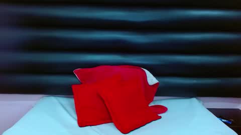 AlaSmith  online show from December 2024 02:01:02 AM