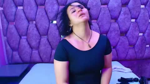 AlaSmith  online show from February 2026 01:48:01 AM