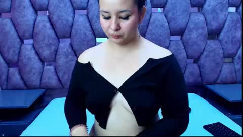 AlaSmith  online show from April 2026 02:37:02 AM