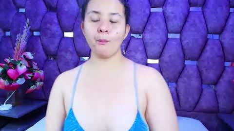 Snapshot of alasmith_ chatting on July 2026 02:40:02 AM AlaSmith online show from July 2026 02:40:02 AM