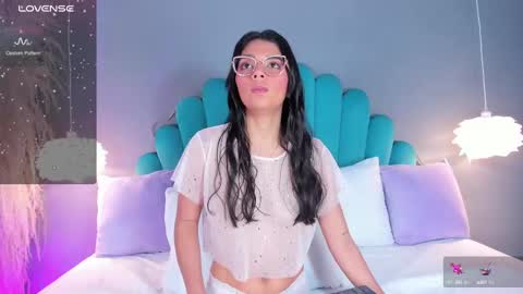 Alassia Hocthner online show from September 2025 11:34:02 AM