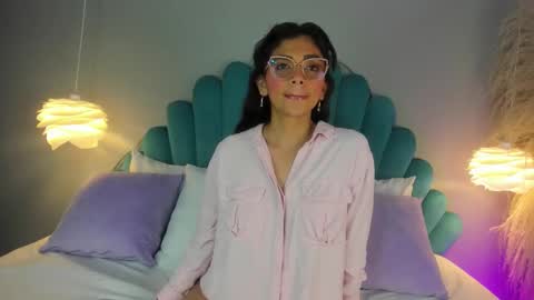 Alassia Hocthner online show from October 2025 11:36:02 AM