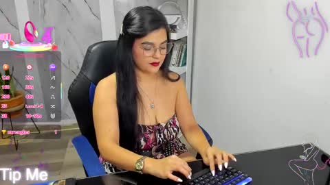 Snapshot of alayasmile chatting on September 2025 11:19:01 PM Alaya online show from September 2025 11:19:01 PM