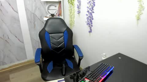 Snapshot of alayasmile chatting on February 2026 12:12:01 AM Alaya online show from February 2026 12:12:01 AM