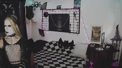 Mistic witch online show from February 2025 02:10:01 PM