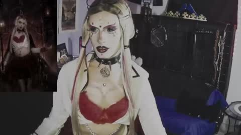 Mistic witch online show from May 2026 09:57:01 PM