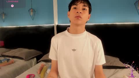 ale_aurarashi online show from September 2025 10:09:02 PM