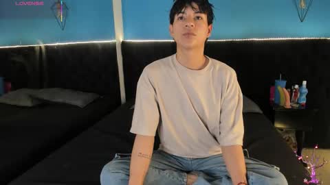 ale_aurarashi online show from September 2025 10:05:02 AM