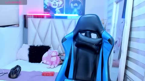 Snapshot of ale_noah_xxx chatting on February 2025 03:41:01 AM ale_noah_xxx online show from February 2025 03:41:01 AM