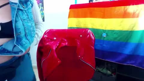 aleja online show from September 2025 08:11:02 PM