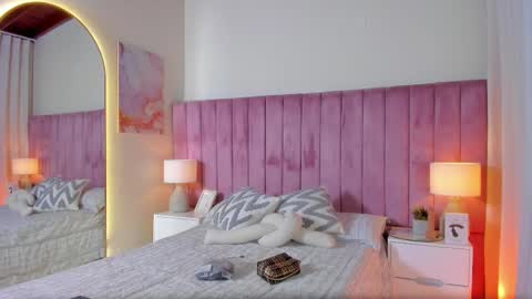 Snapshot of aleja_arango chatting on January 2026 07:52:02 PM Alejandra Arango online show from January 2026 07:52:02 PM