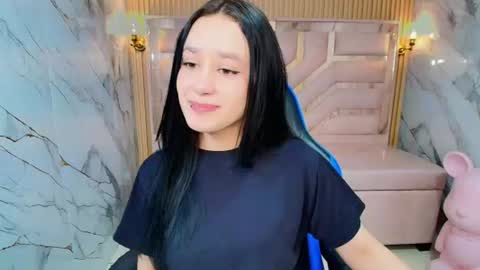Snapshot of aleja_r_ chatting on June 2026 12:19:01 PM Aleja online show from June 2026 12:19:01 PM