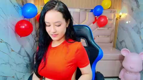 Snapshot of aleja_r_ chatting on June 2026 12:22:01 PM Aleja online show from June 2026 12:22:01 PM