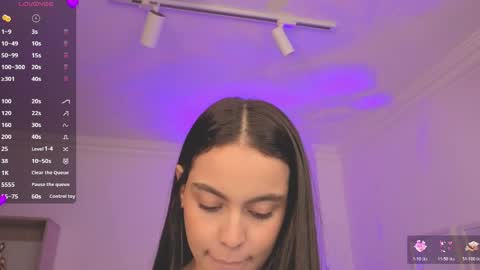 Alejandra online show from May 2026 11:39:02 AM