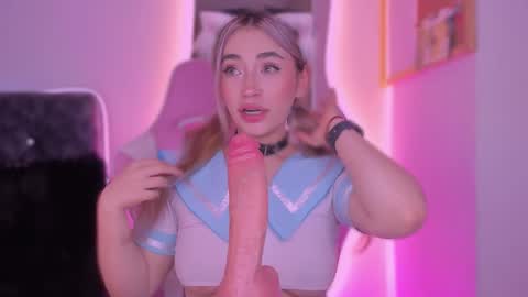   night GTM -5 online show from February 2026 05:13:02 AM