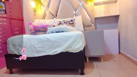 Snapshot of alejandra_martinss chatting on November 2025 03:04:01 AM alejandra martins online show from November 2025 03:04:01 AM