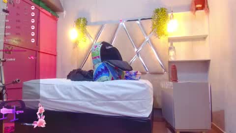 Snapshot of alejandra_martinss chatting on November 2025 03:39:01 AM alejandra martins online show from November 2025 03:39:01 AM