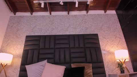 Snapshot of alejandra_vives chatting on December 2024 12:11:02 AM Aleja online show from December 2024 12:11:02 AM