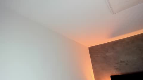 Snapshot of alejandrarojas_ chatting on December 2025 12:01:02 PM Alejandra online show from December 2025 12:01:02 PM