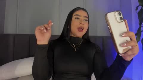 Snapshot of alejandrarojas_ chatting on February 2026 01:07:02 PM Alejandra online show from February 2026 01:07:02 PM