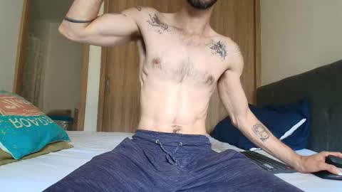 Snapshot of alejandro_bigcock chatting on February 2026 02:43:02 PM Alejandro Hernndez online show from February 2026 02:43:02 PM