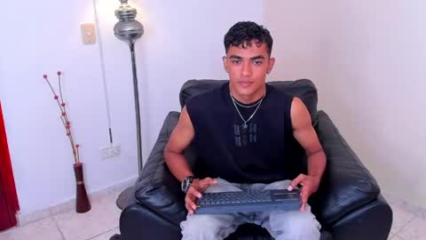 Alejandro williams online show from May 2026 08:37:01 PM