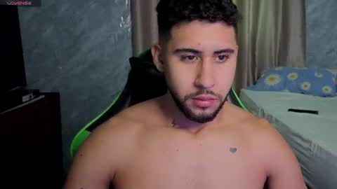 Snapshot of alejandrojf_00 chatting on June 2026 09:40:01 PM Daiki jack online show from June 2026 09:40:01 PM