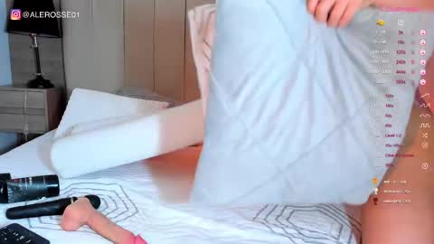 Snapshot of alejarosse chatting on February 2025 04:51:02 AM alejandra independent models online show from February 2025 04:51:02 AM