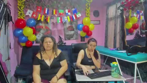 zoe and Kataleya online show from June 2026 01:36:01 PM