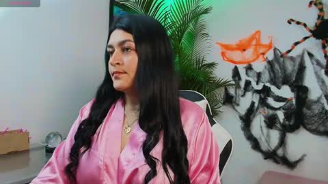 aleja online show from October 2025 03:18:01 AM