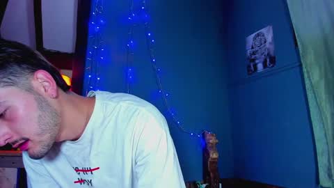 Snapshot of alejo_323__ chatting on January 2025 03:43:01 AM alejo_323__ online show from January 2025 03:43:01 AM