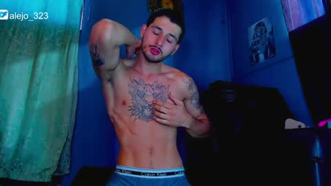 alejo_323__ online show from April 2026 12:25:01 PM