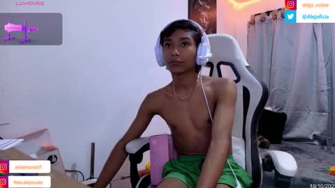 Snapshot of alejo_cute chatting on October 2025 11:38:02 PM alejo_cute online show from October 2025 11:38:02 PM