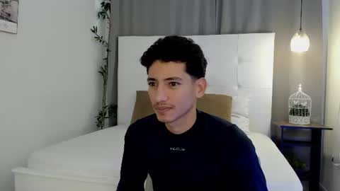 Snapshot of alejo_exotic chatting on June 2026 01:11:01 PM alejo_exotic online show from June 2026 01:11:01 PM
