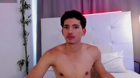 Snapshot of alejo_exotic chatting on July 2026 06:20:01 PM alejo_exotic online show from July 2026 06:20:01 PM