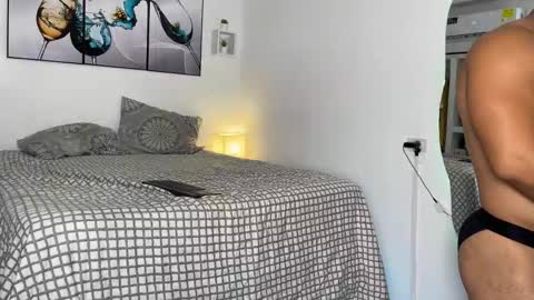 Alejo online show from October 2025 10:08:02 PM