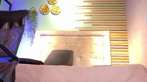alejo_gray1 online show from June 2026 01:13:01 PM