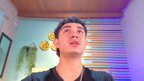 alejo_gray1 online show from June 2026 07:16:02 PM