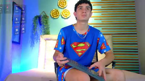 alejo_gray1 online show from June 2026 09:51:02 PM