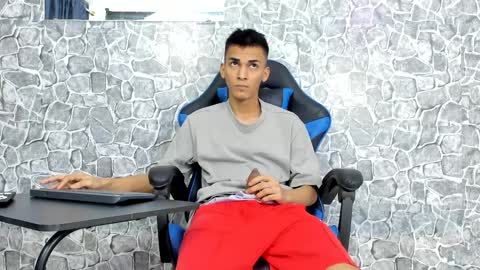 alejo peverell online show from April 2026 07:33:02 PM