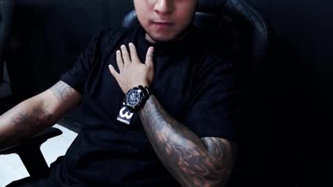 Alejo online show from October 2025 04:56:02 AM