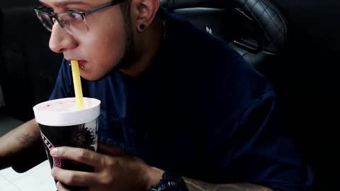 Alejo online show from November 2025 06:12:02 AM