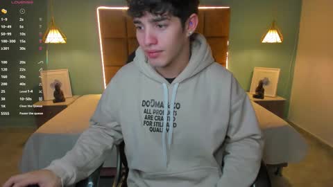 Snapshot of alejootwink chatting on October 2025 02:53:01 AM ALejoo Saenz online show from October 2025 02:53:01 AM