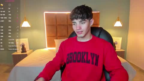 Snapshot of alejootwink chatting on October 2025 03:07:02 AM ALejoo Saenz online show from October 2025 03:07:02 AM