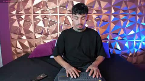 Snapshot of aleking13 chatting on October 2025 12:47:01 PM aleking13 online show from October 2025 12:47:01 PM