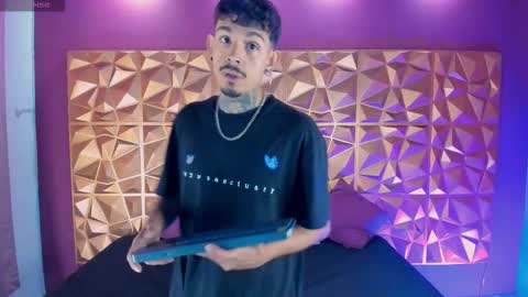 Snapshot of aleking13 chatting on October 2025 12:36:01 PM aleking13 online show from October 2025 12:36:01 PM