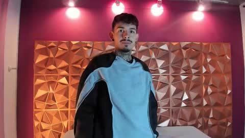 Snapshot of aleking13 chatting on October 2025 12:37:02 PM aleking13 online show from October 2025 12:37:02 PM