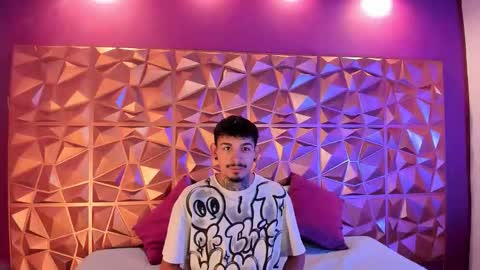 Snapshot of aleking13 chatting on October 2025 12:06:01 PM aleking13 online show from October 2025 12:06:01 PM