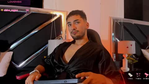 Alek online show from September 2025 03:50:01 AM