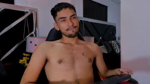 Alek online show from September 2025 04:11:02 AM